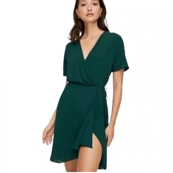 Aritzia Babaton $75 Emerald Green Wallace Wrapped midi Dress Size M - Picture 5 of 15